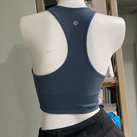 Lululemon train Sports Bra - Picture 5 of 5